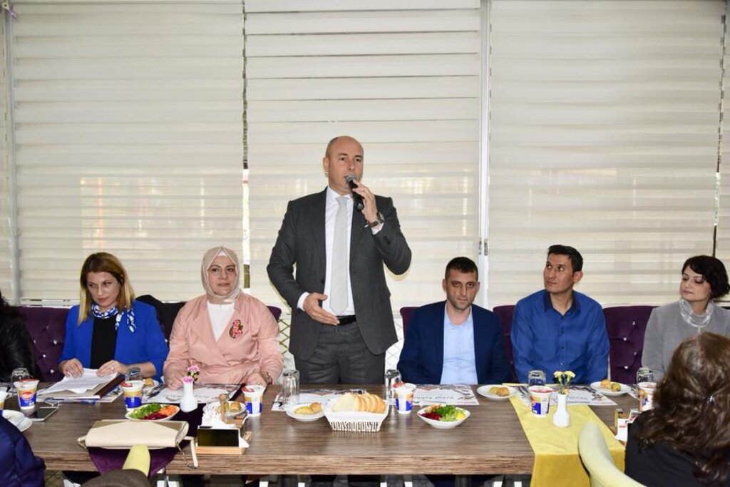 Başkan Togar, Kurslarda Görev Yapan Öğretmenleri ile Bir Araya Geldi