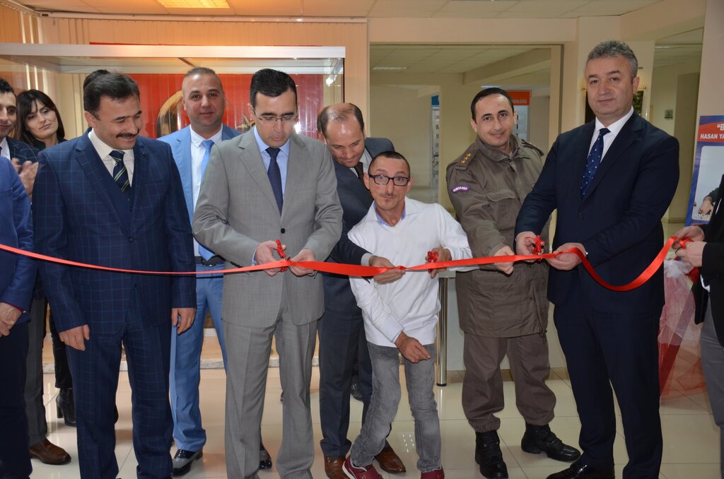 Engelleri Sanatla Aştı