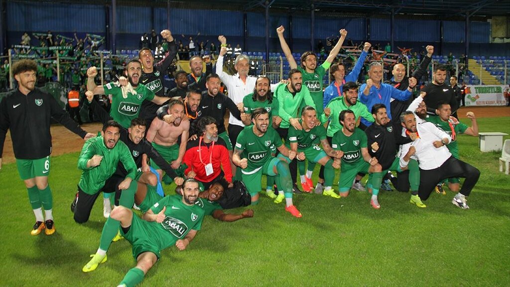 Spor Toto 1. Ligin şampiyonu Denizlispor