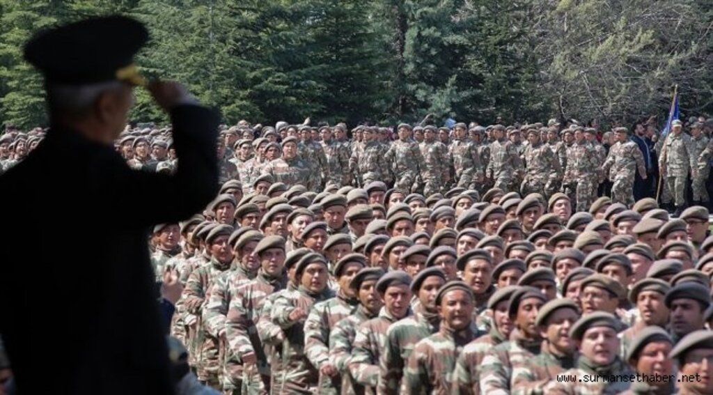 Yeni askerlik sistemi teklifi bayram sonrasına ertelendi