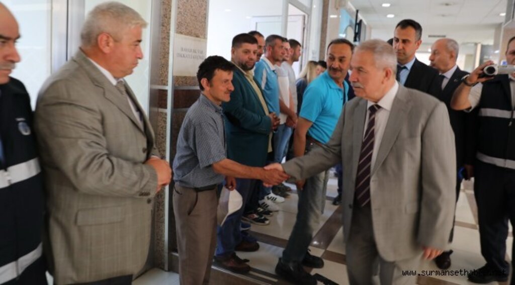 BAŞKAN DEMİRTAŞ PERSONELİ İLE BAYRAMLAŞTI.