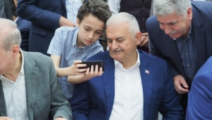 Binali Yıldırım'a Beylikdüzü ve Büyükçekmece'de büyük ilgi