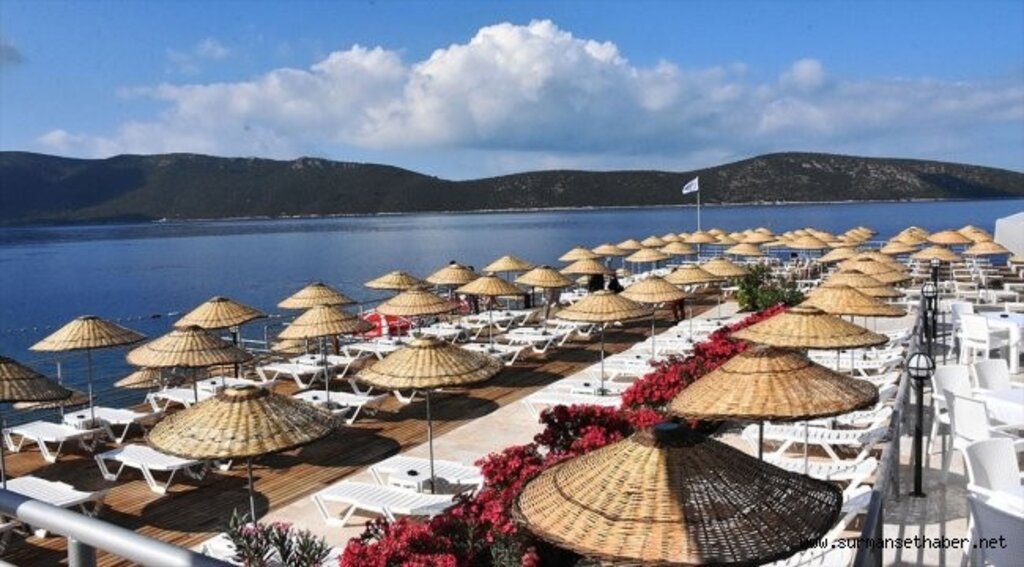 Bodrum Halk Plajı açıldı