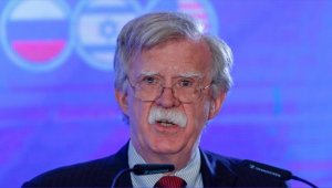 Bolton'dan İran'a yeni yaptırım tehdidi