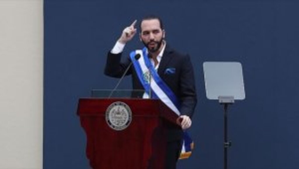 El Salvador Devlet Başkanı Bukele görevine başladı