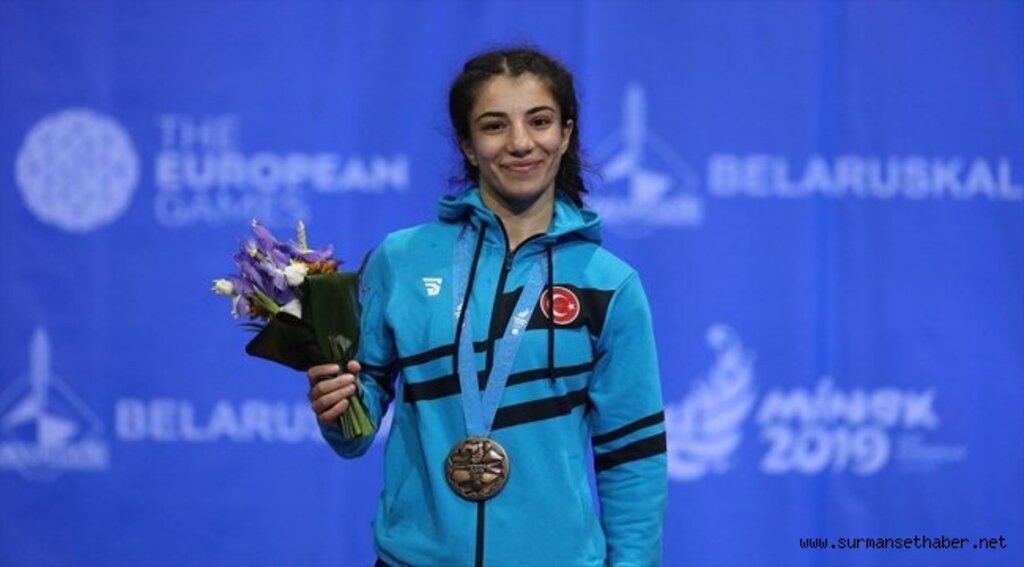 Evin Demirhan'dan bronz madalya