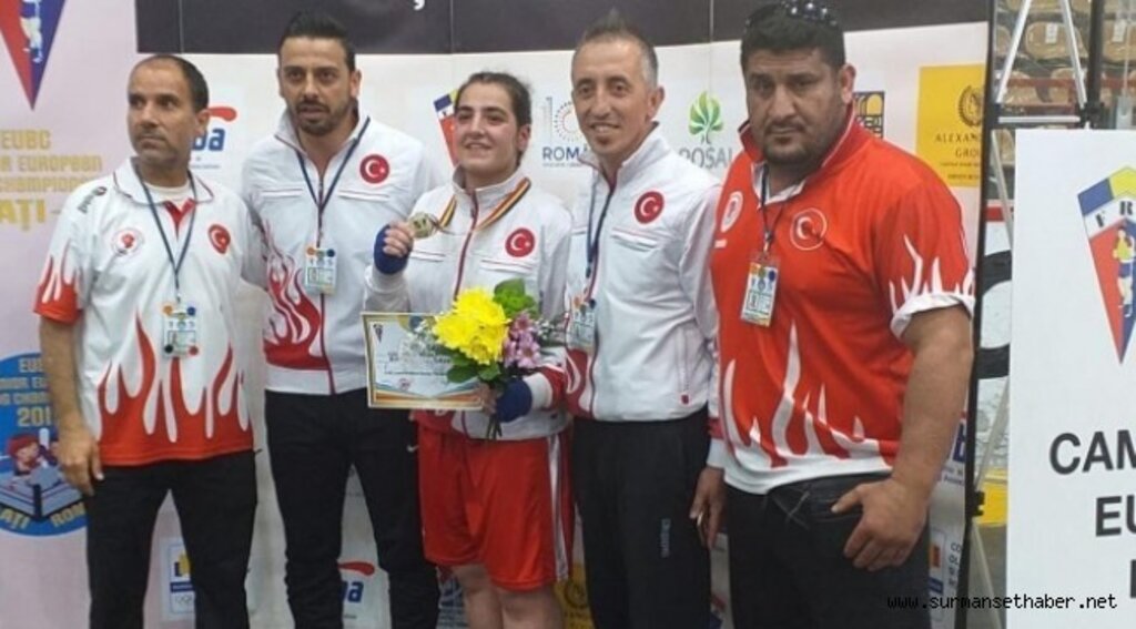 Milli boksör Ece Asude Ediz Avrupa şampiyonu oldu