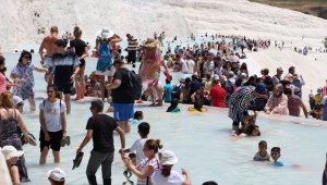 Pamukkale'yi 6 günde 80 bin turist gezdi