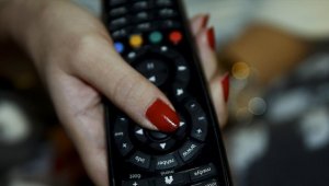 Televizyon karşısında oturmak, oturarak çalışmaktan riskli