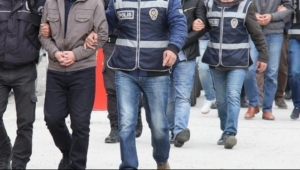 Yedi Emin Otoparkında Usulsüz İşlem Yapan 17 Şüpheli Şahıs Yakalandı