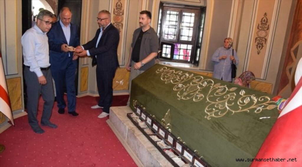 Ertuğrul Gazi türbesine Mescid-i Aksa toprağı