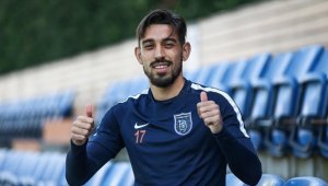 Başakşehir, İrfan Can Kahveci ile sözleşme yeniledi