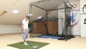 Çatıda golf oynayıp Türkiye Şampiyonası'na gitmeye hak kazandılar