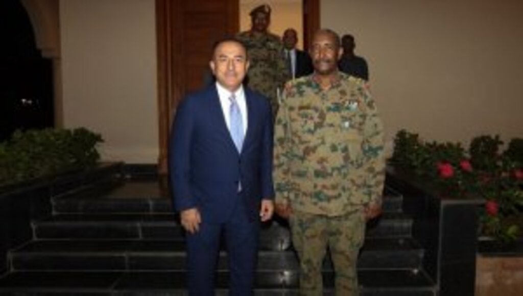 Çavuşoğlu'nun Sudan Askeri Geçiş Konseyi Başkanı ile görüştü