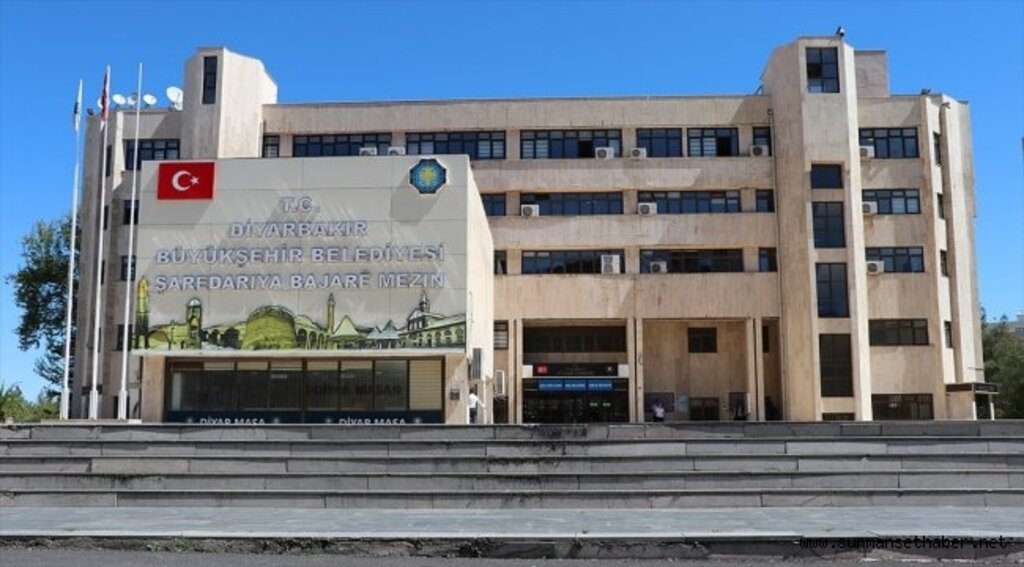 Diyarbakır, Mardin ve Van Belediye Başkanları görevlerinden uzaklaştırıldı