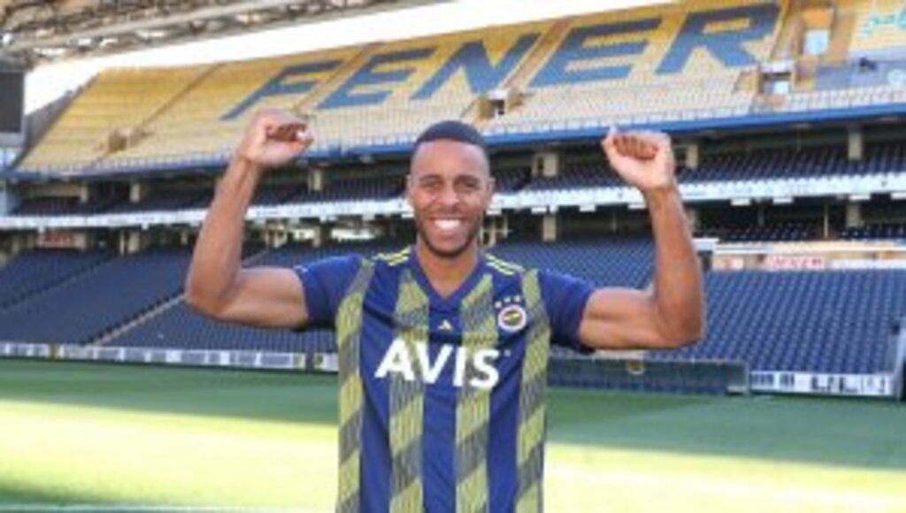 Fenerbahçe'de Zanka imzayı attı