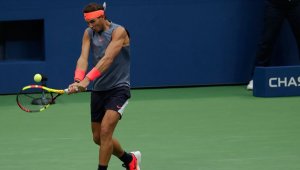 Nadal ikinci tura yükseldi