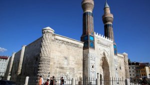 Tarihi 'mavi medrese' müzeye dönüştürülecek