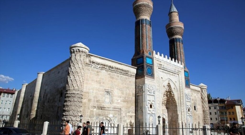 Tarihi 'mavi medrese' müzeye dönüştürülecek