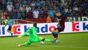 Trabzonspor sezonun ilk galibiyetini aldı