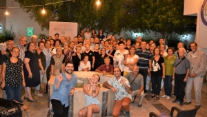 100 Yaş Evi üyeleri gençlerle dans gecesinde bir araya geldi