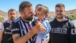 2,5 yaşında sesle tanışan Yusuf Vodafone Park'ta maç izleyecek