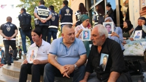 Evlat Nöbetine destek ziyaretleri devam ediyor