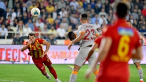 Galatasaray son dakikada 3 puandan oldu
