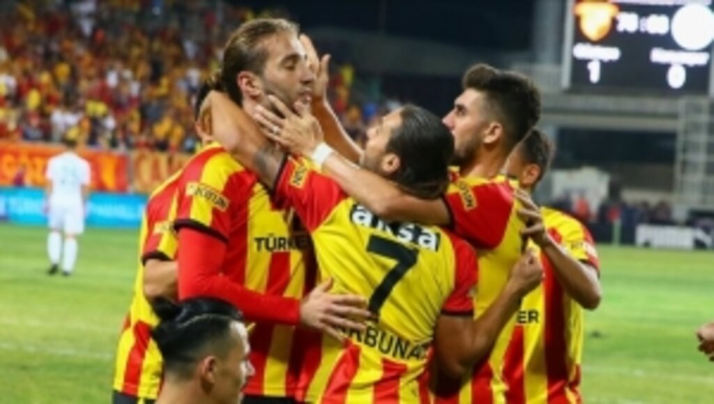 Göztepe ilk galibiyetini aldı