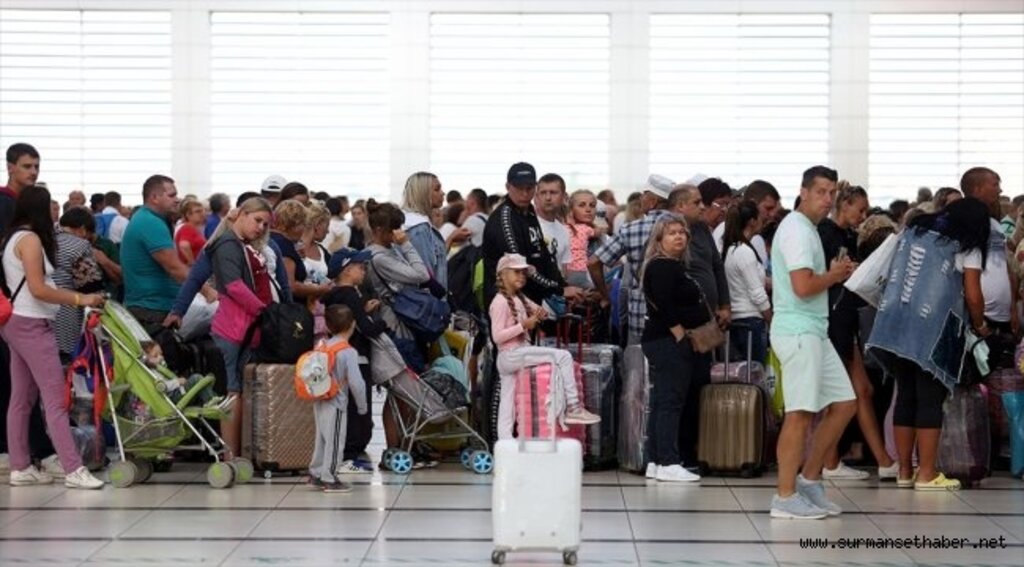 İngiliz turistlerin büyük bölümü ülkesine döndü