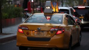 New York'un sarı araç plakalarını 65 cente çalışan mahkumlar yapıyor