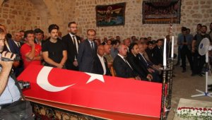 PKK'lı teröristlerce katledilen Süryani için kilisede tören