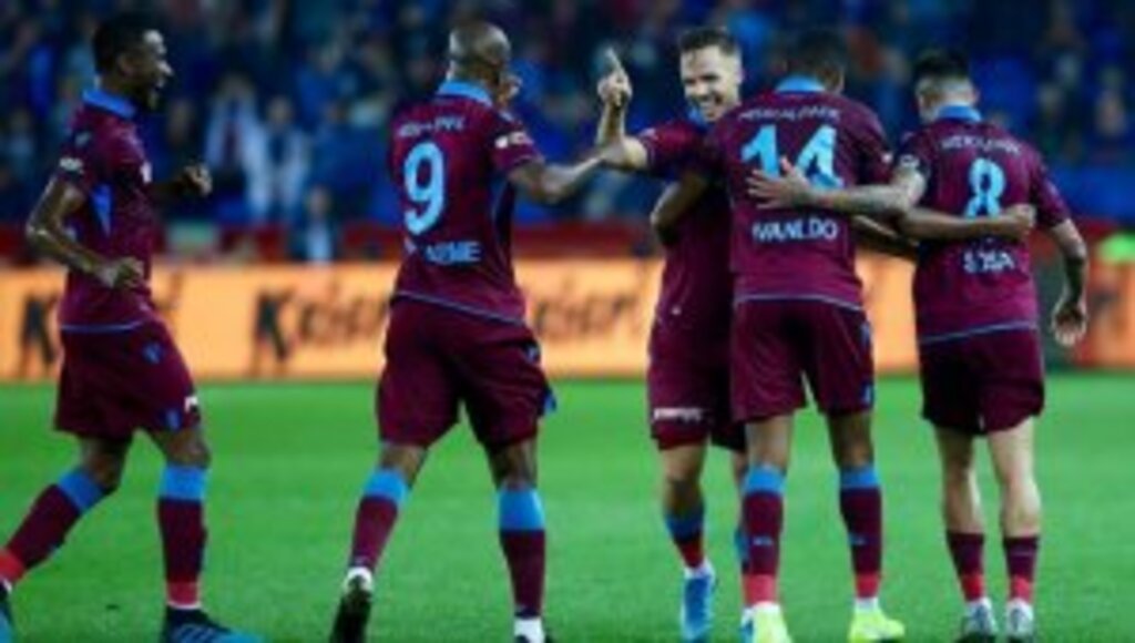 Trabzonspor'un savunma golcüsü Novak