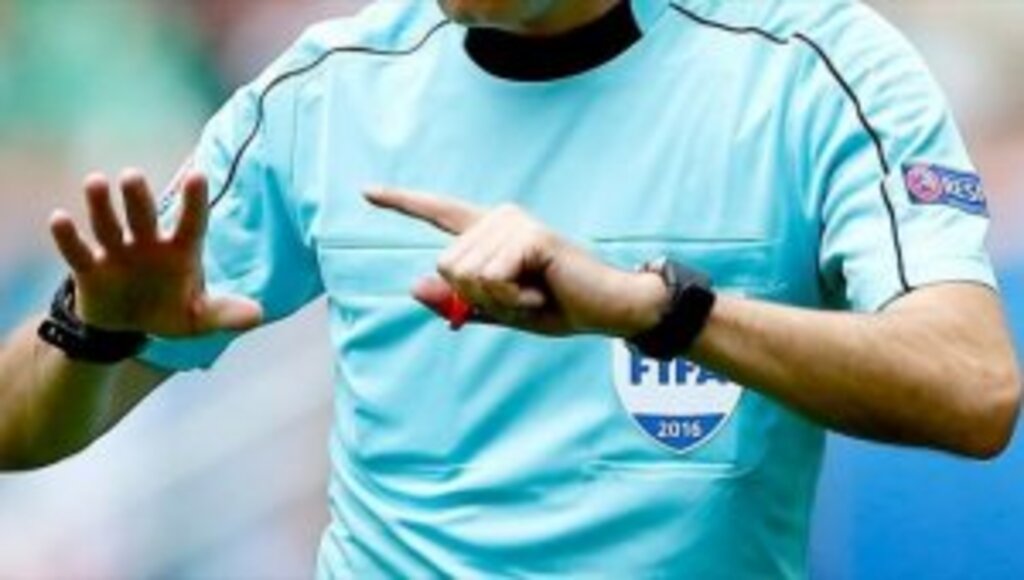 UEFA Avrupa Ligi'nde Türk takımlarının maçlarının hakemleri belli oldu