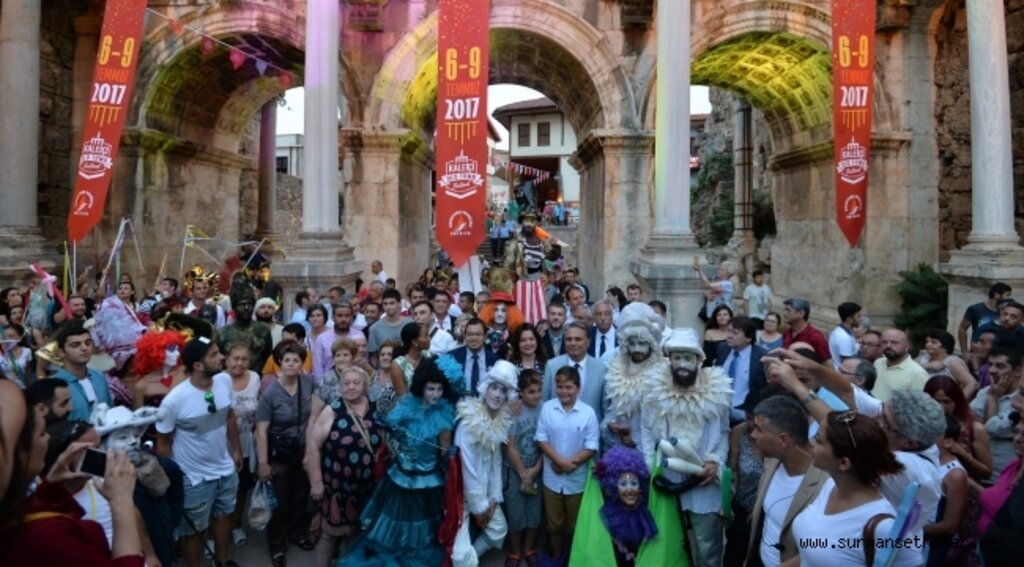 3 kıta, 23 ülke, 48 şehir