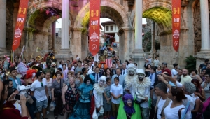 3 kıta, 23 ülke, 48 şehir