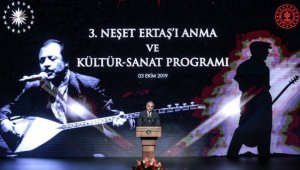 'Dünya döndükçe, Neşet Ertaş gönlümüzde yankılanmaya devam edecektir'