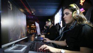 e-sporun cirosu 906 milyon dolar oldu