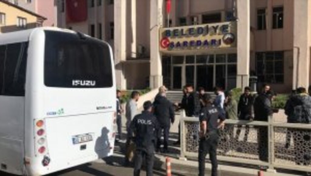 HDP'li 4 belediye başkanı gözaltına alındı
