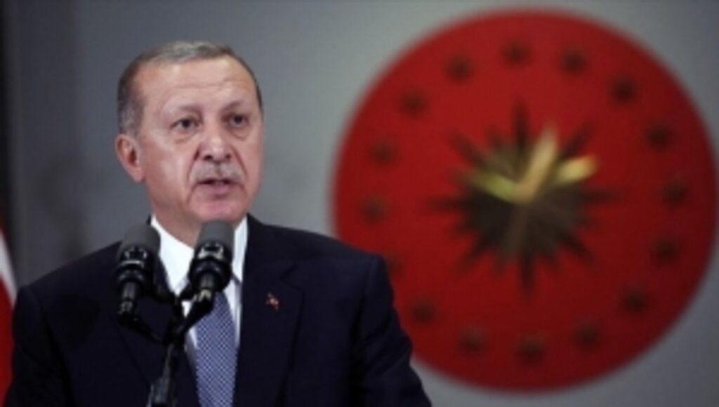 Suriye'yi bölüp parçalamak isteyenlerin karşısında duruyoruz