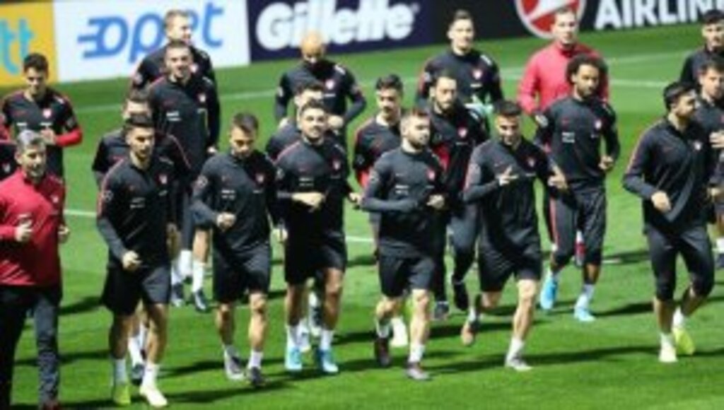 A Milli Futbol Takımı'nda mesai başladı
