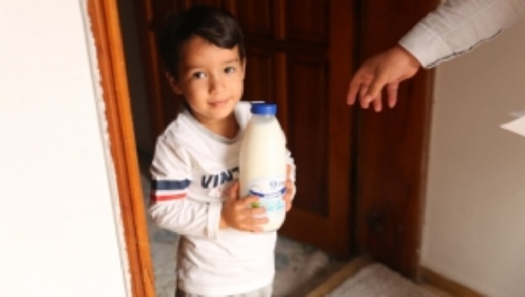 ÇOCUKLARIN HALK SÜT SEVİNCİ