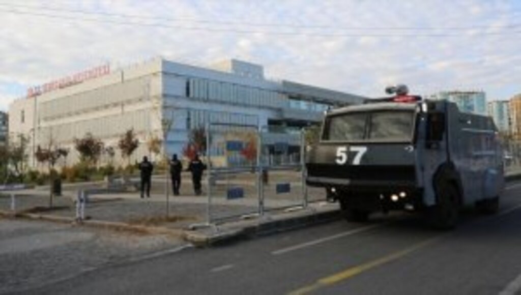 Diyarbakır'da 2 HDP'li belediyeye görevlendirme