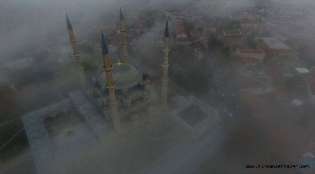 Edirne'de sis etkili oldu
