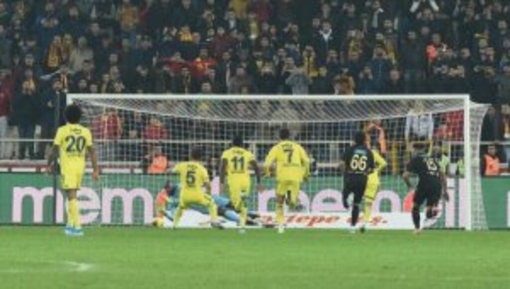 Fenerbahçe Malatya'da 1 puanı Zor Aldı