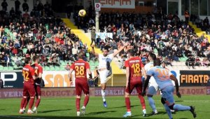 Alanyaspor'dan Kayserispor'a farklı tarife