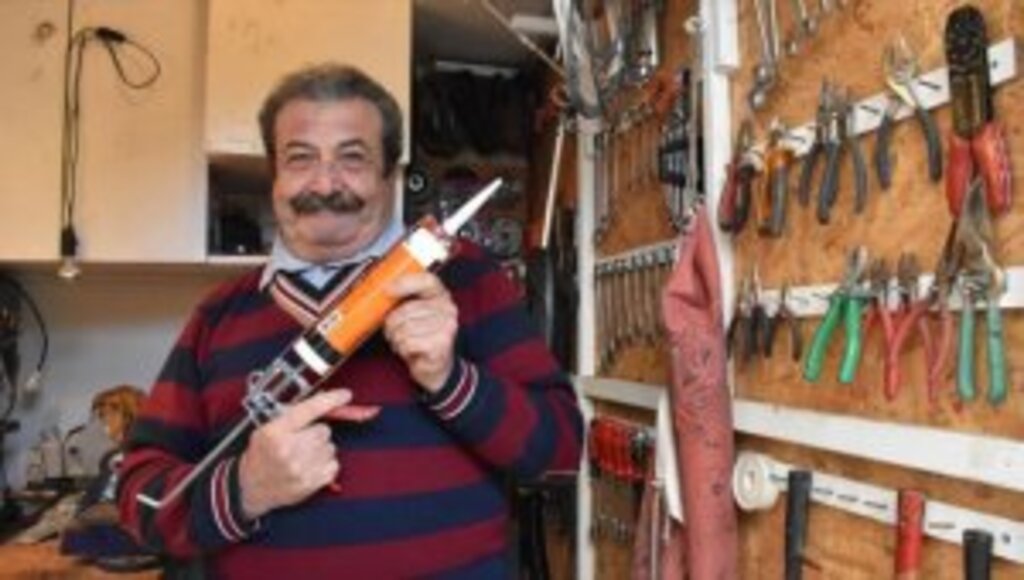 'Amil Bey' saçlarını 'Kel Mahmut'u hatırlatması için kazıtmış