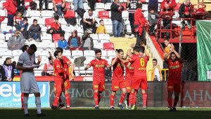 Göztepe ikinci yarıya farklı başladı