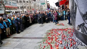 Hrant Dink Agos gazetesi önünde anıldı