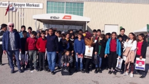 Karaisalı Belediyesi Öğrencileri Kitap Fuarına Taşıdı